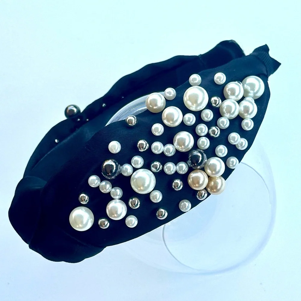 Elegant Black Pearl-Embellished Headband